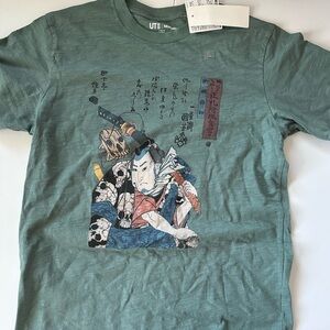 Uniqlo Ukiyo Men's L T Shirt Utagawa Kuniyoshi Art of Nozarashi Gosuke Skulls